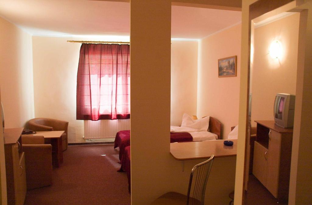 Hotel Cardinal Satu Mare Ruang foto