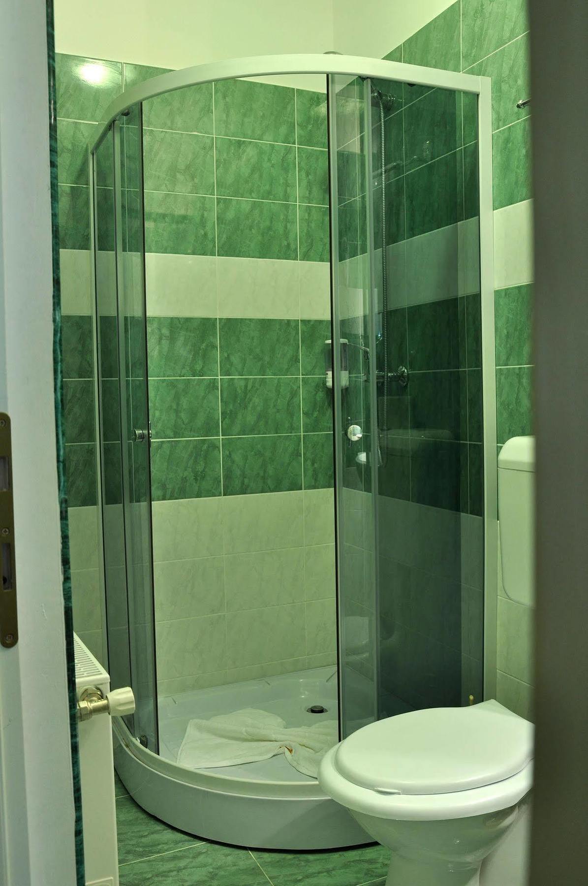 Hotel Cardinal Satu Mare Bagian luar foto