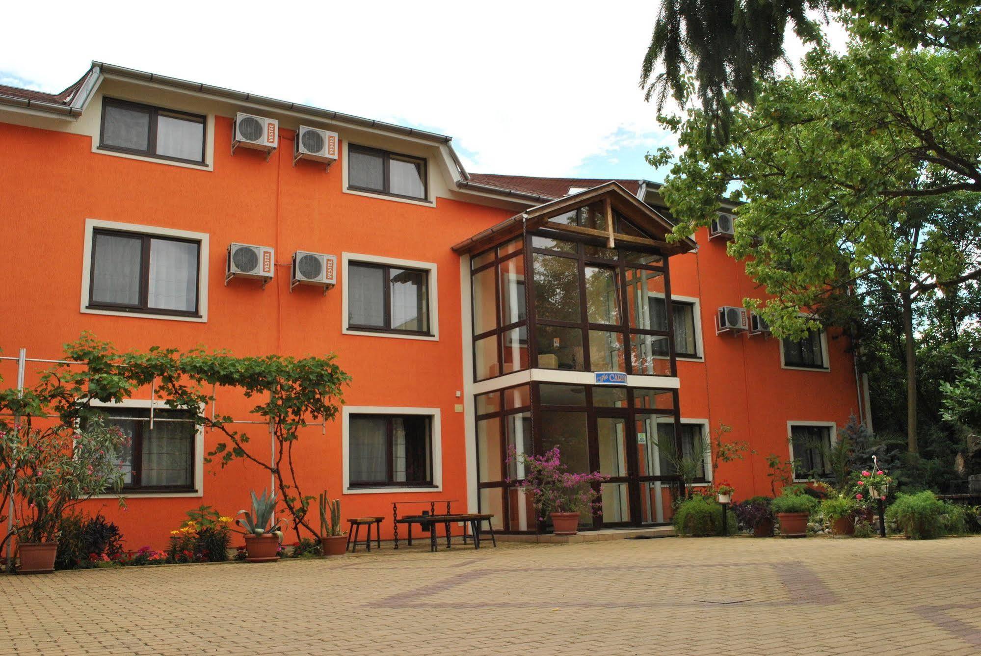 Hotel Cardinal Satu Mare Bagian luar foto