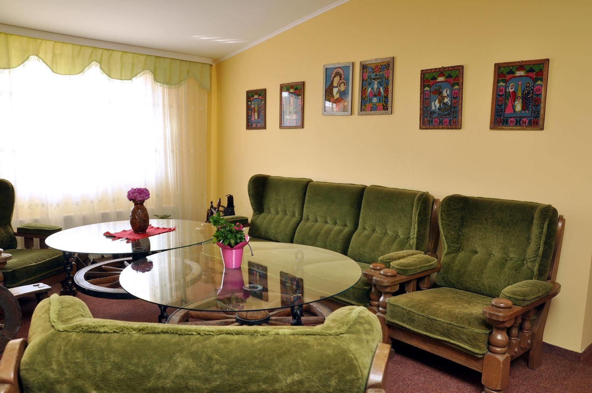 Hotel Cardinal Satu Mare Bagian luar foto